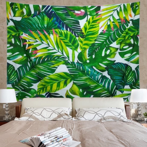 NWT Monstera Palm Tapestry - Picture 1 of 3